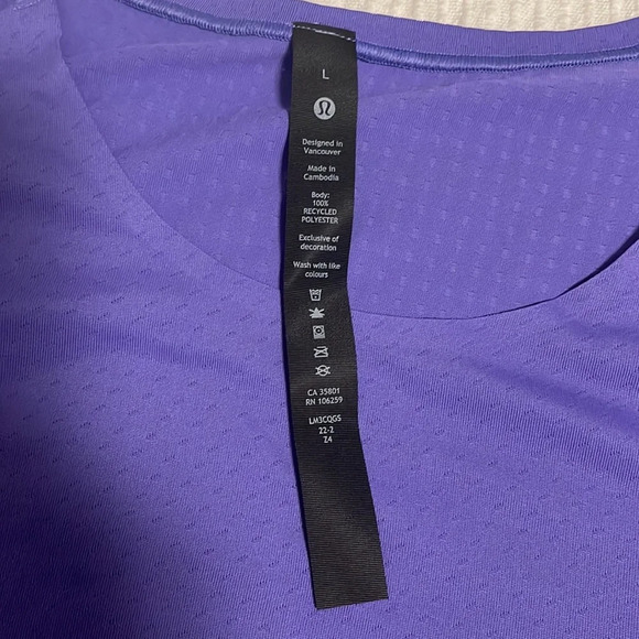 Lululemon - Picture 2 of 5